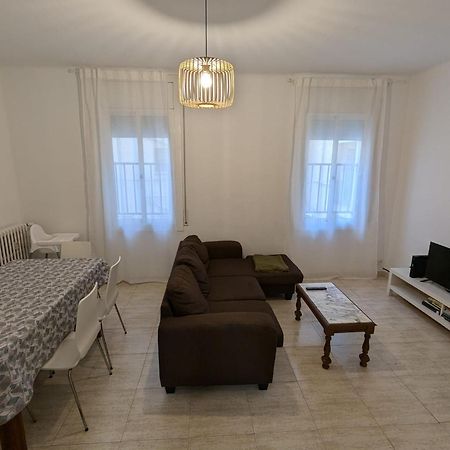 Apartamento Al Lado Del Museo Dali Figueres  Bagian luar foto