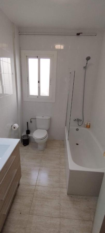 Apartamento Al Lado Del Museo Dali Figueres  Bagian luar foto