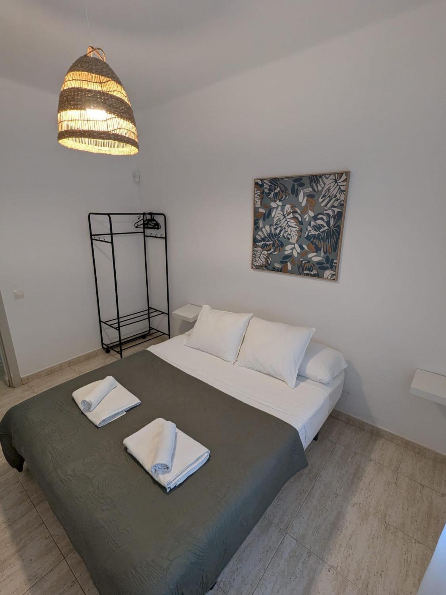 Apartamento Al Lado Del Museo Dali Figueres  Bagian luar foto